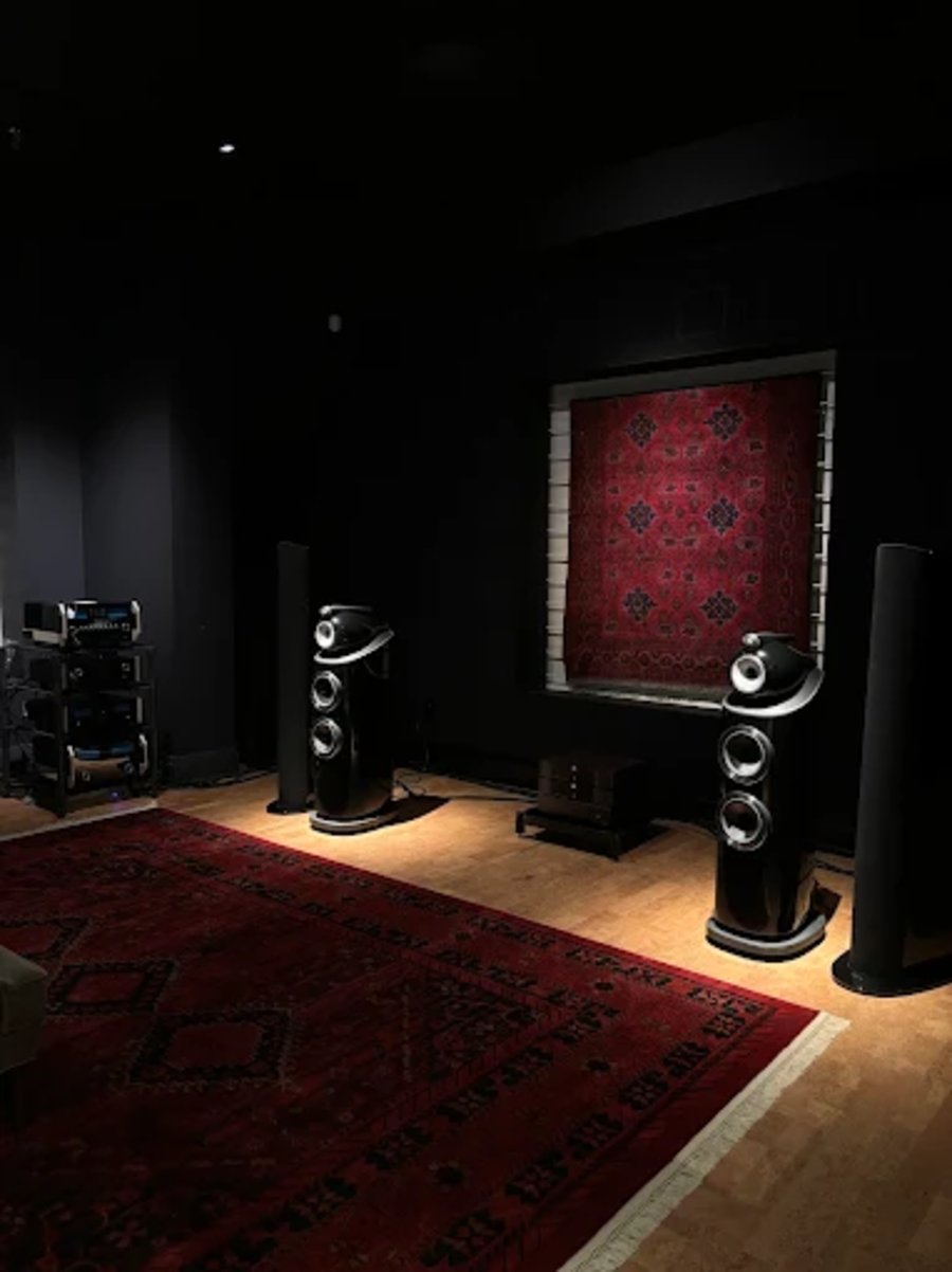 The Lipton&rsquo;s listening room